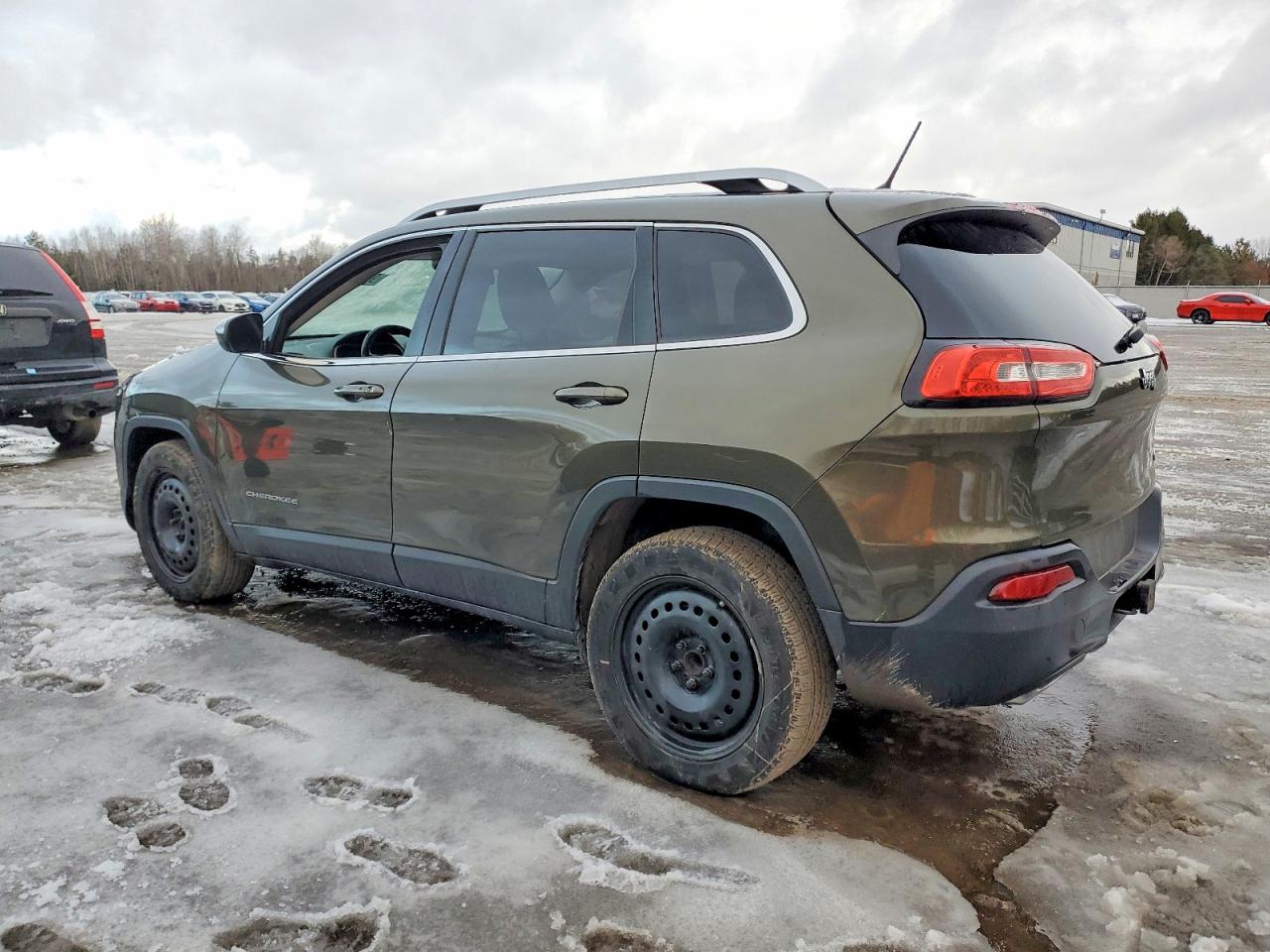 2015 JEEP CHEROKEE LATITUDE photo 2