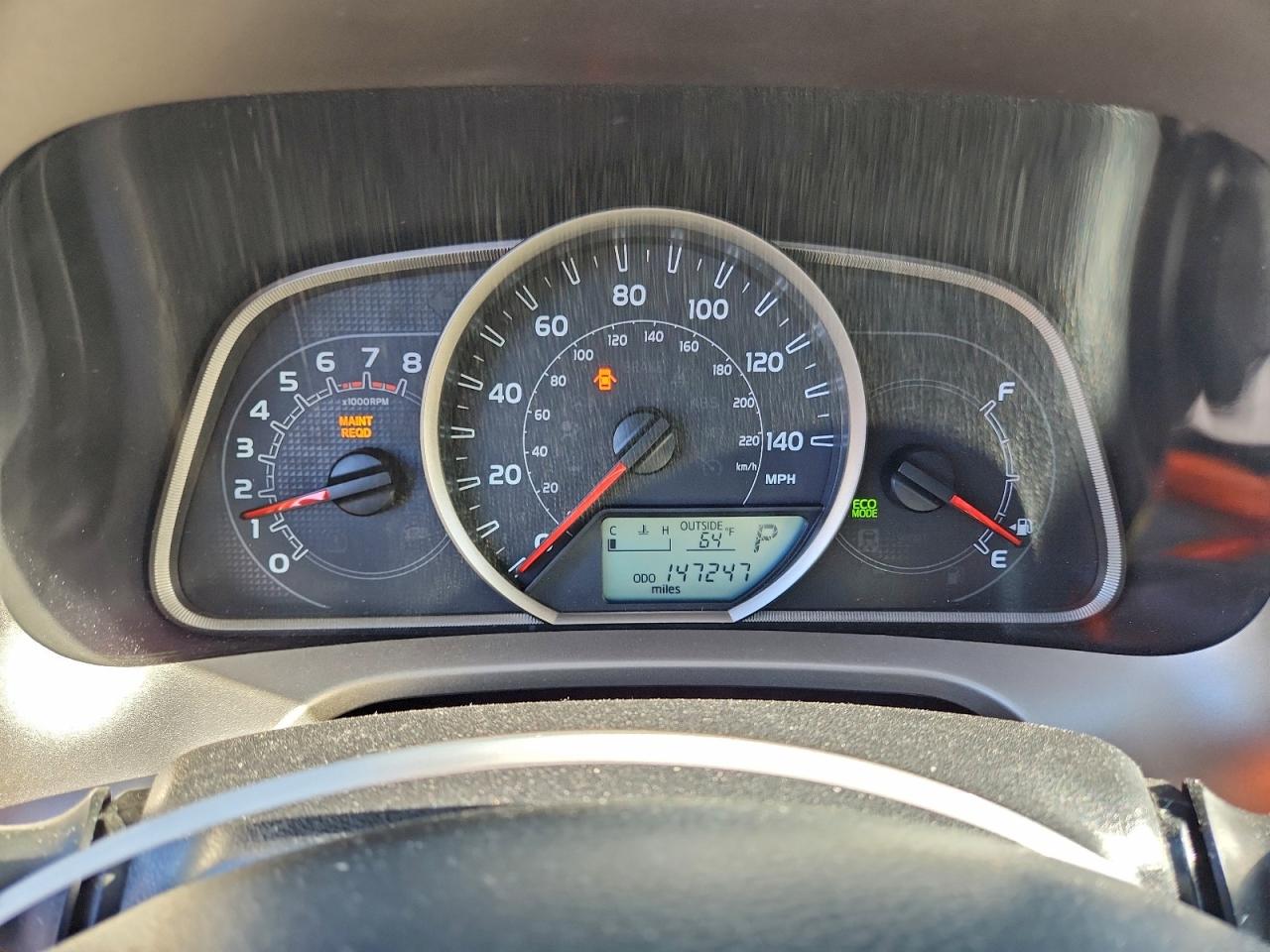2013 TOYOTA RAV4 XLE photo 9