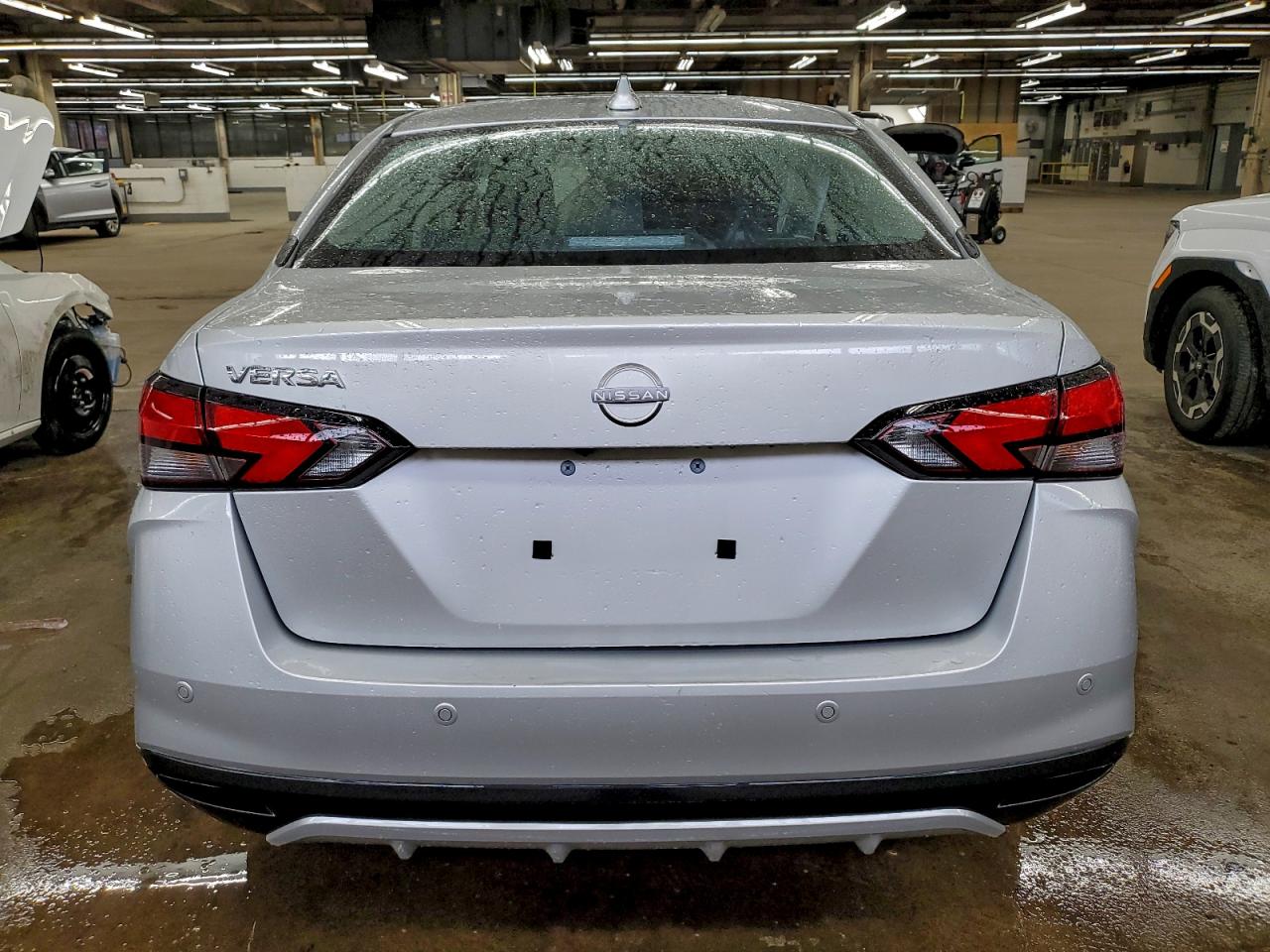 2025 NISSAN VERSA SV photo 6