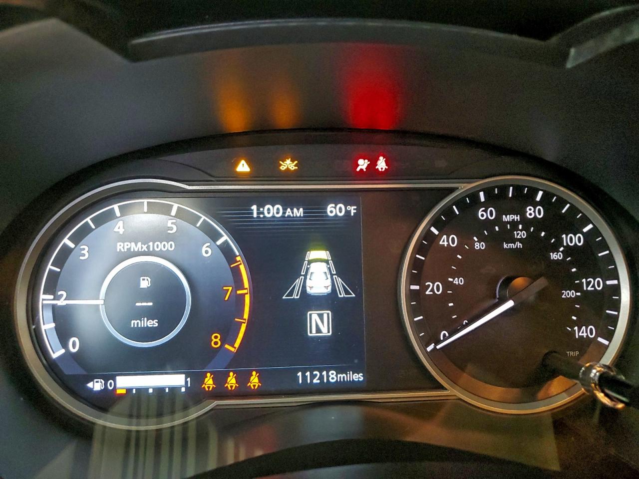 2025 NISSAN VERSA SV photo 9
