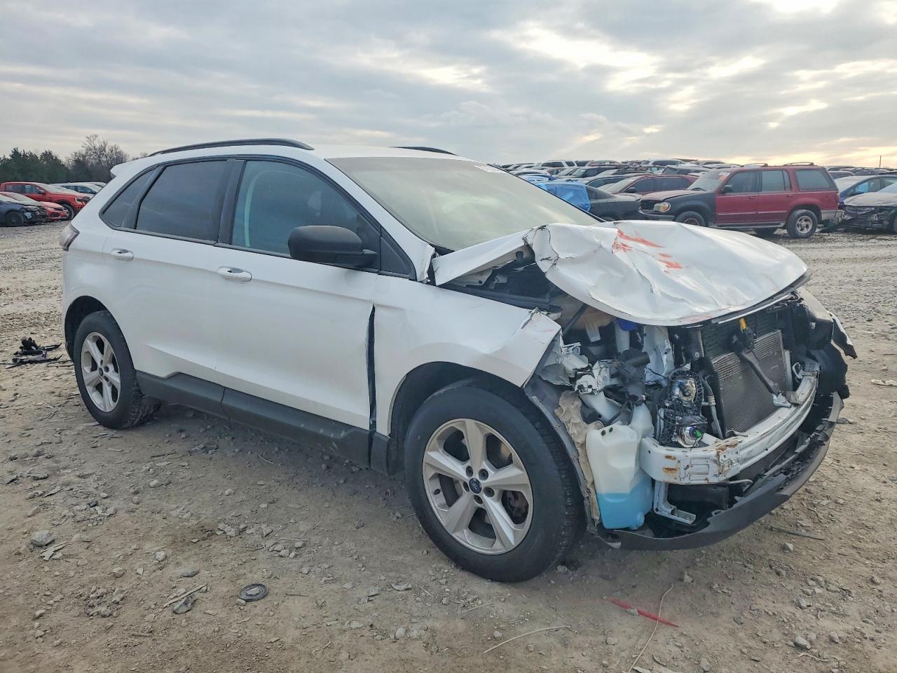 2015 FORD EDGE SE photo 4