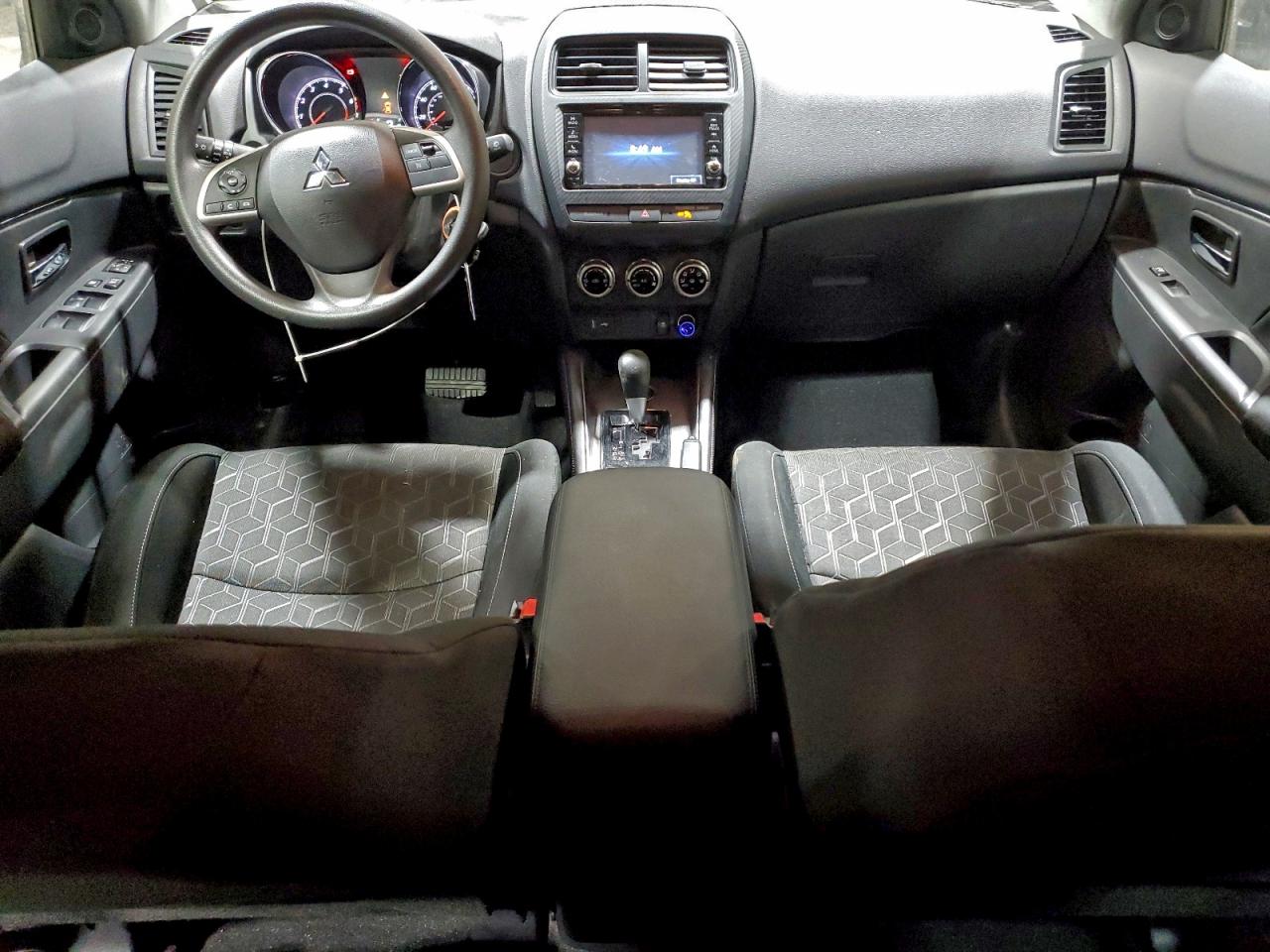 2024 MITSUBISHI OUTLANDER SPORT S/SE photo 8