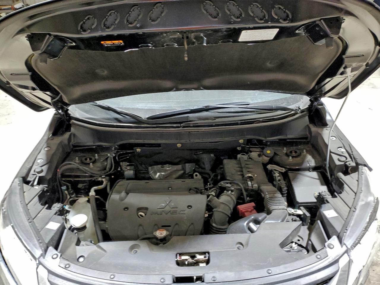 2024 MITSUBISHI OUTLANDER SPORT S/SE photo 12