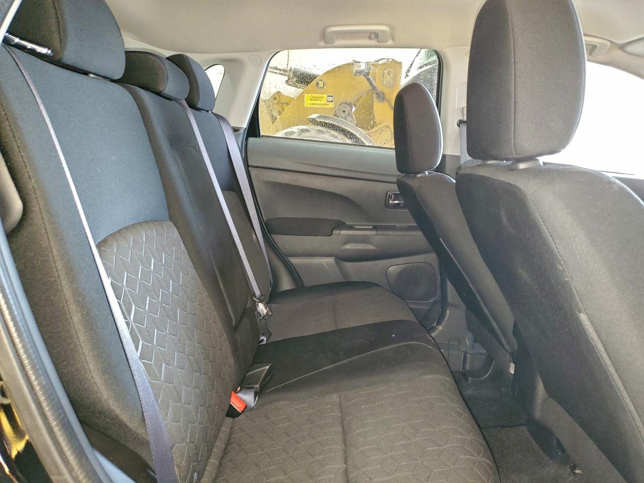 2024 MITSUBISHI OUTLANDER SPORT S/SE photo 11