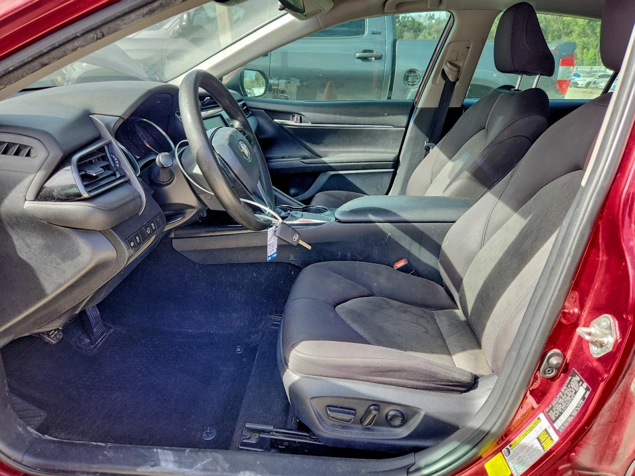 2019 TOYOTA CAMRY L photo 7