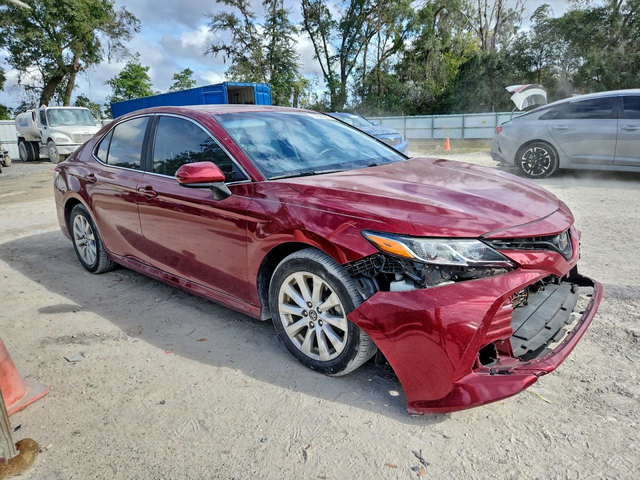 2019 TOYOTA CAMRY L photo 4