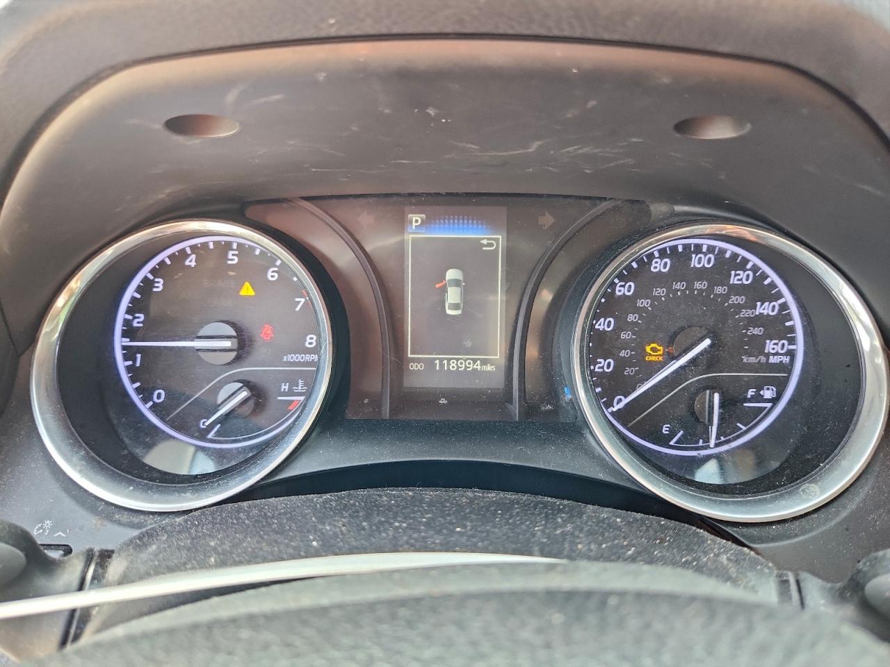 2019 TOYOTA CAMRY L photo 9