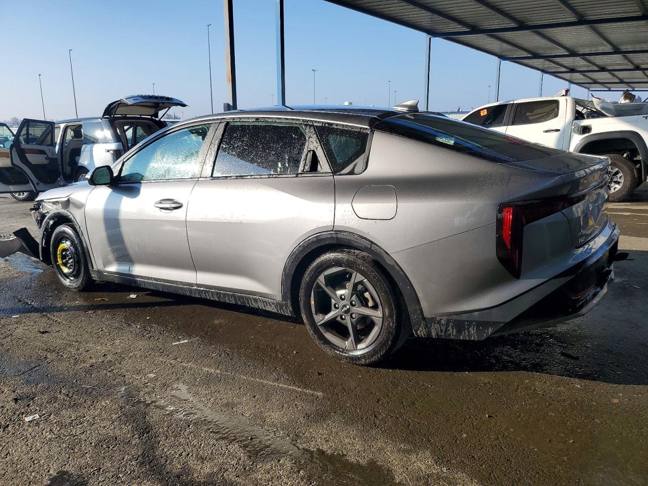 2025 KIA K4 LXS photo 2