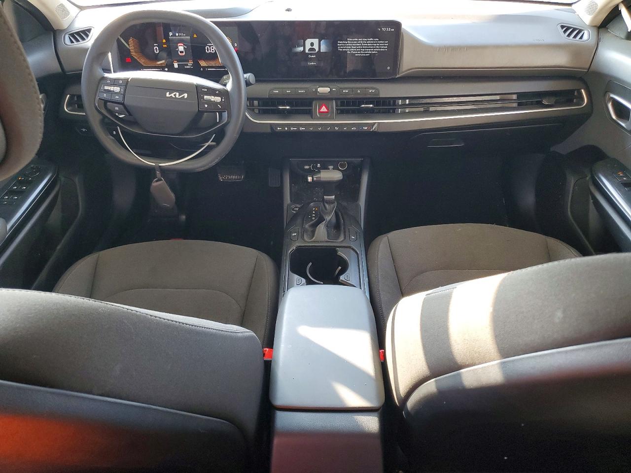 2025 KIA K4 LXS photo 8