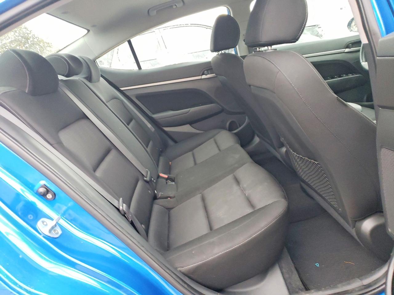 2017 HYUNDAI ELANTRA SE photo 10