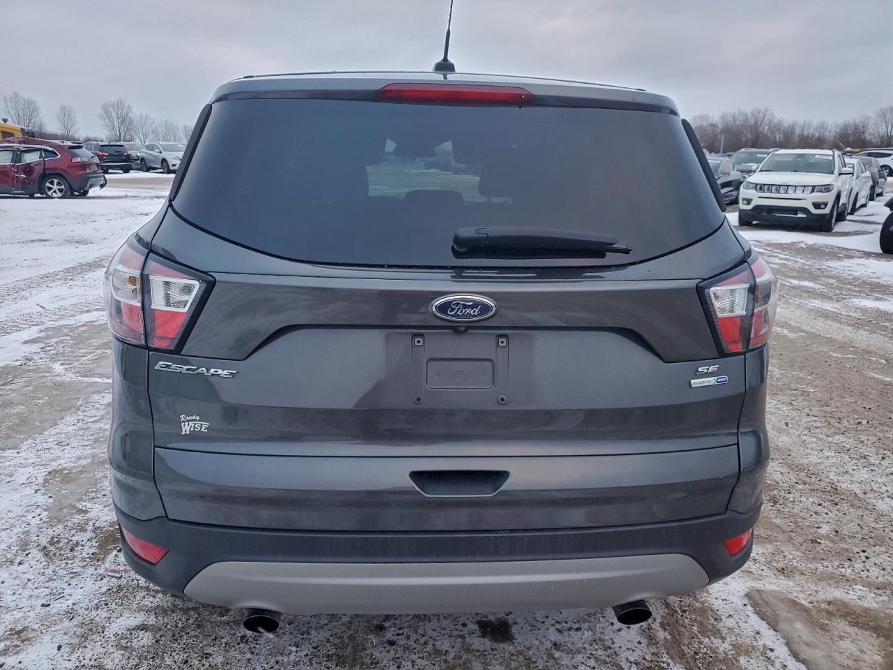 2017 FORD ESCAPE SE photo 6