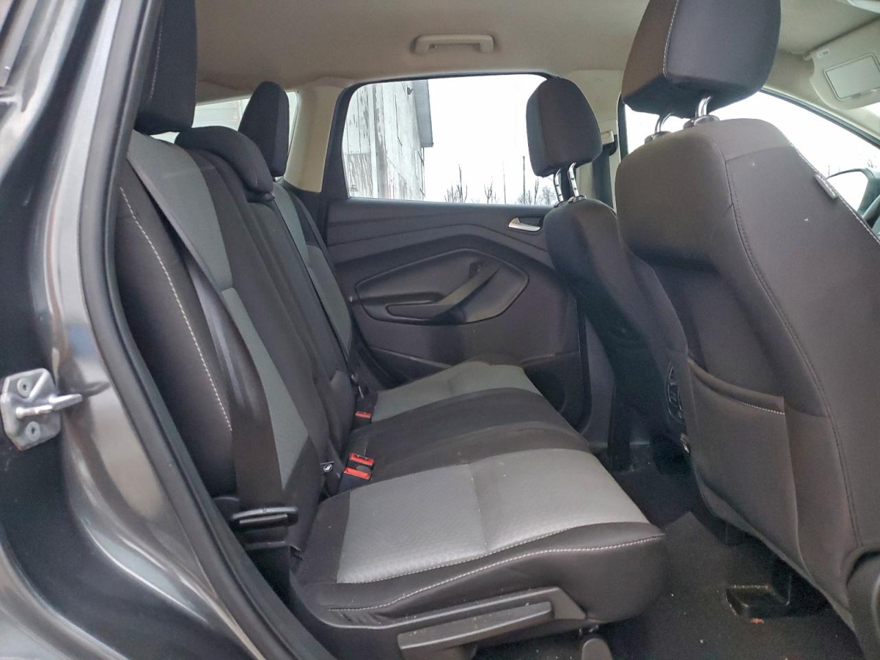 2017 FORD ESCAPE SE photo 11