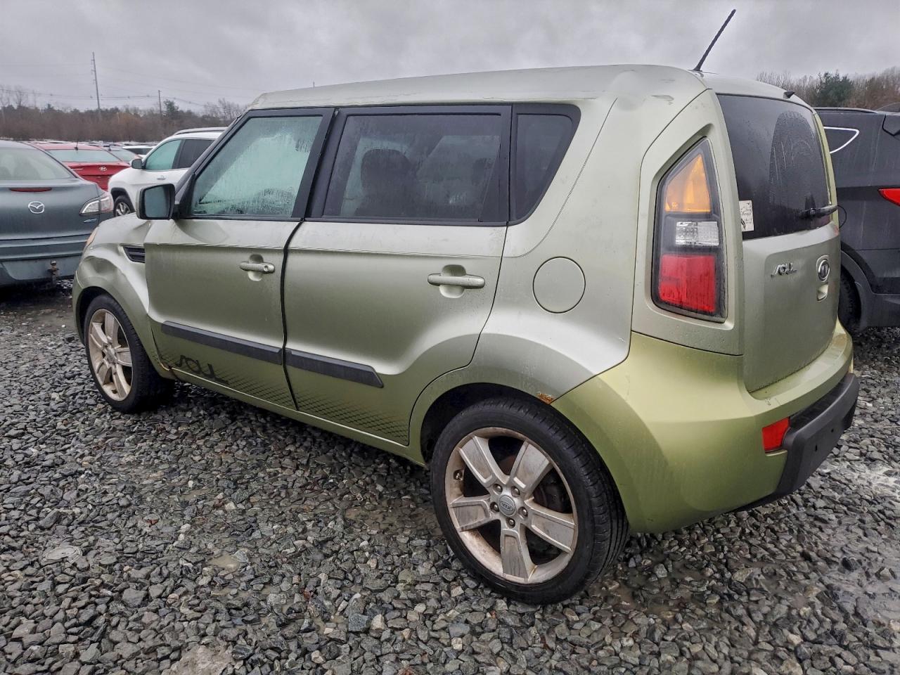 2011 KIA SOUL + photo 2