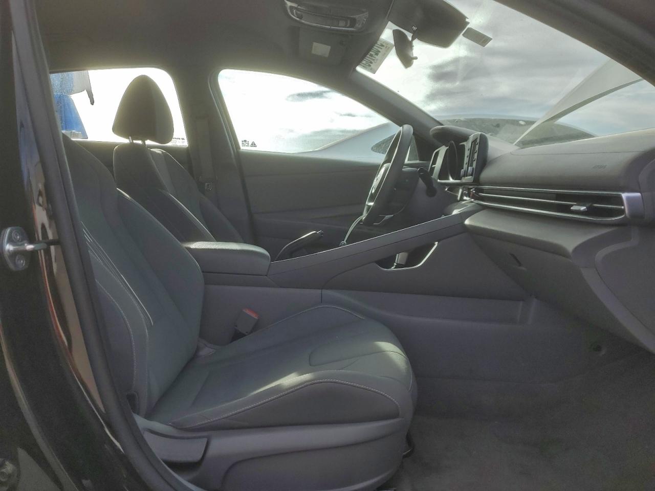 2022 HYUNDAI ELANTRA SEL photo 7