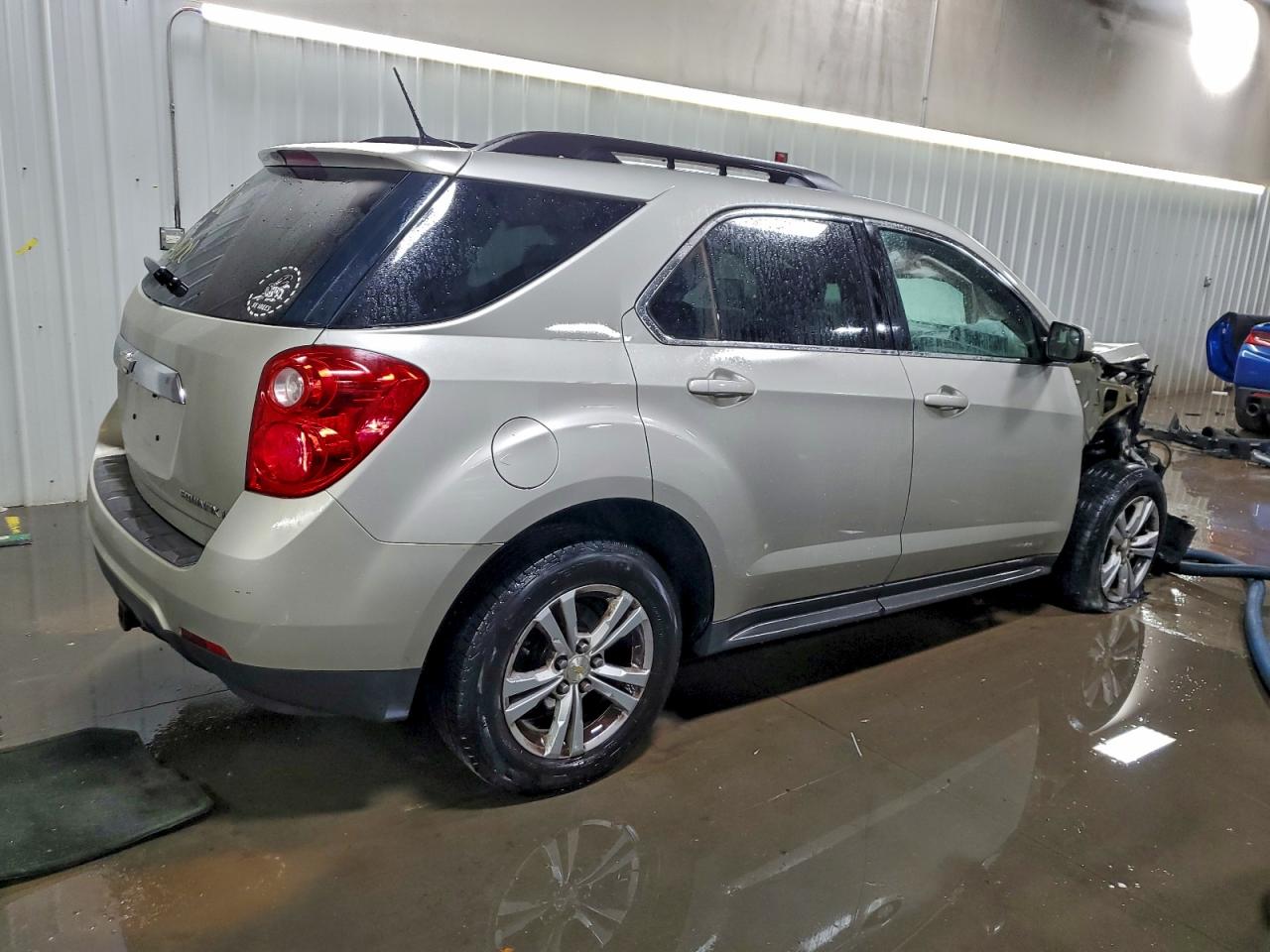 2013 CHEVROLET EQUINOX LT photo 3
