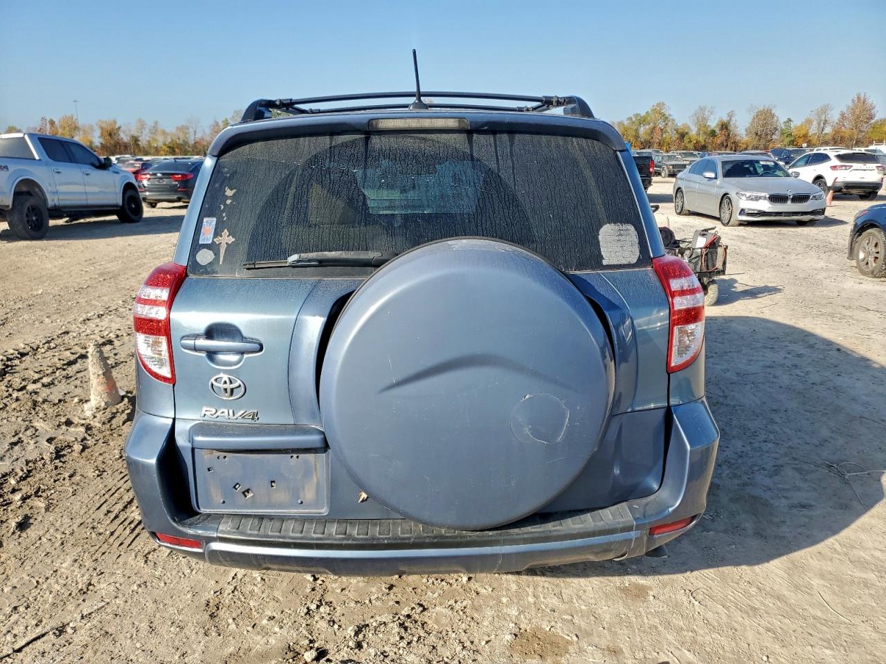 2011 TOYOTA RAV4 photo 6