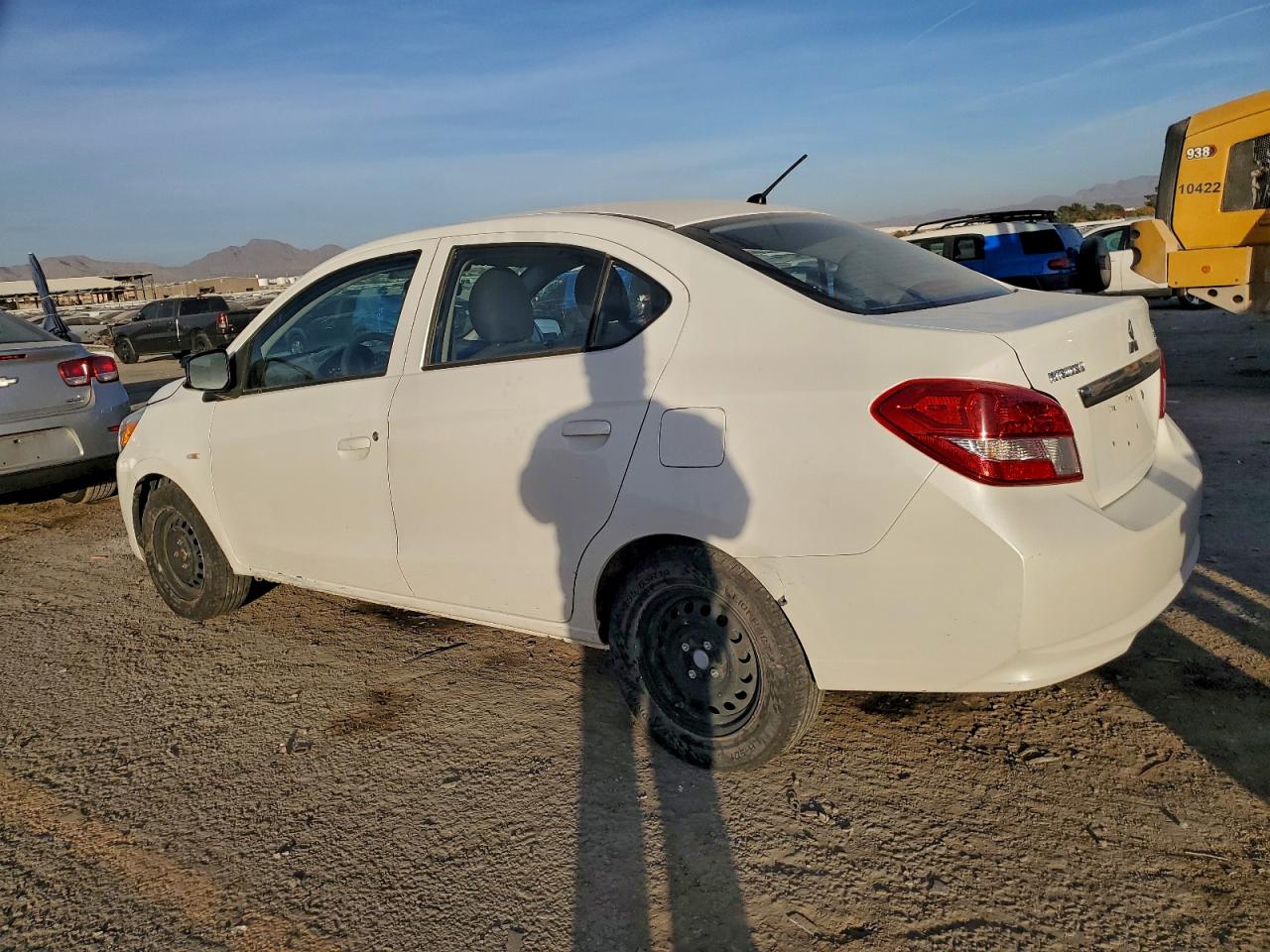 2017 MITSUBISHI MIRAGE G4 ES photo 2
