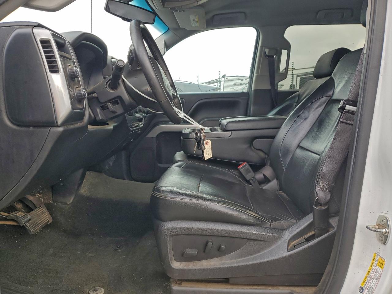 2017 CHEVROLET SILVERADO K1500 LT photo 7