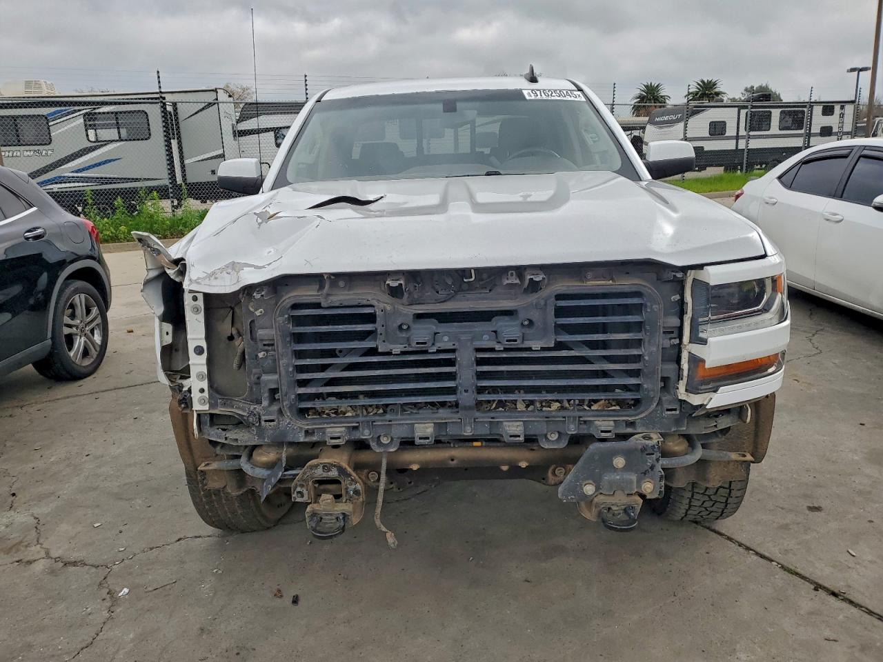 2017 CHEVROLET SILVERADO K1500 LT photo 5