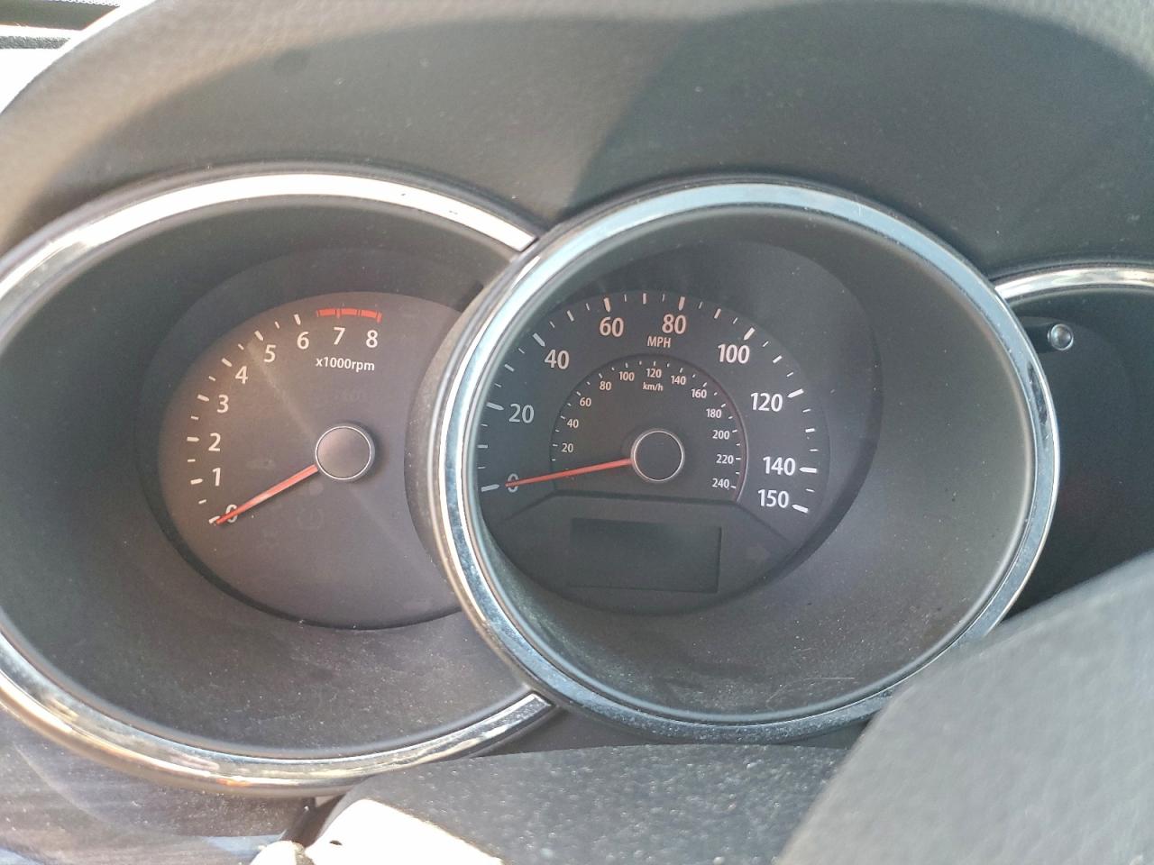 2011 KIA SORENTO BASE photo 9