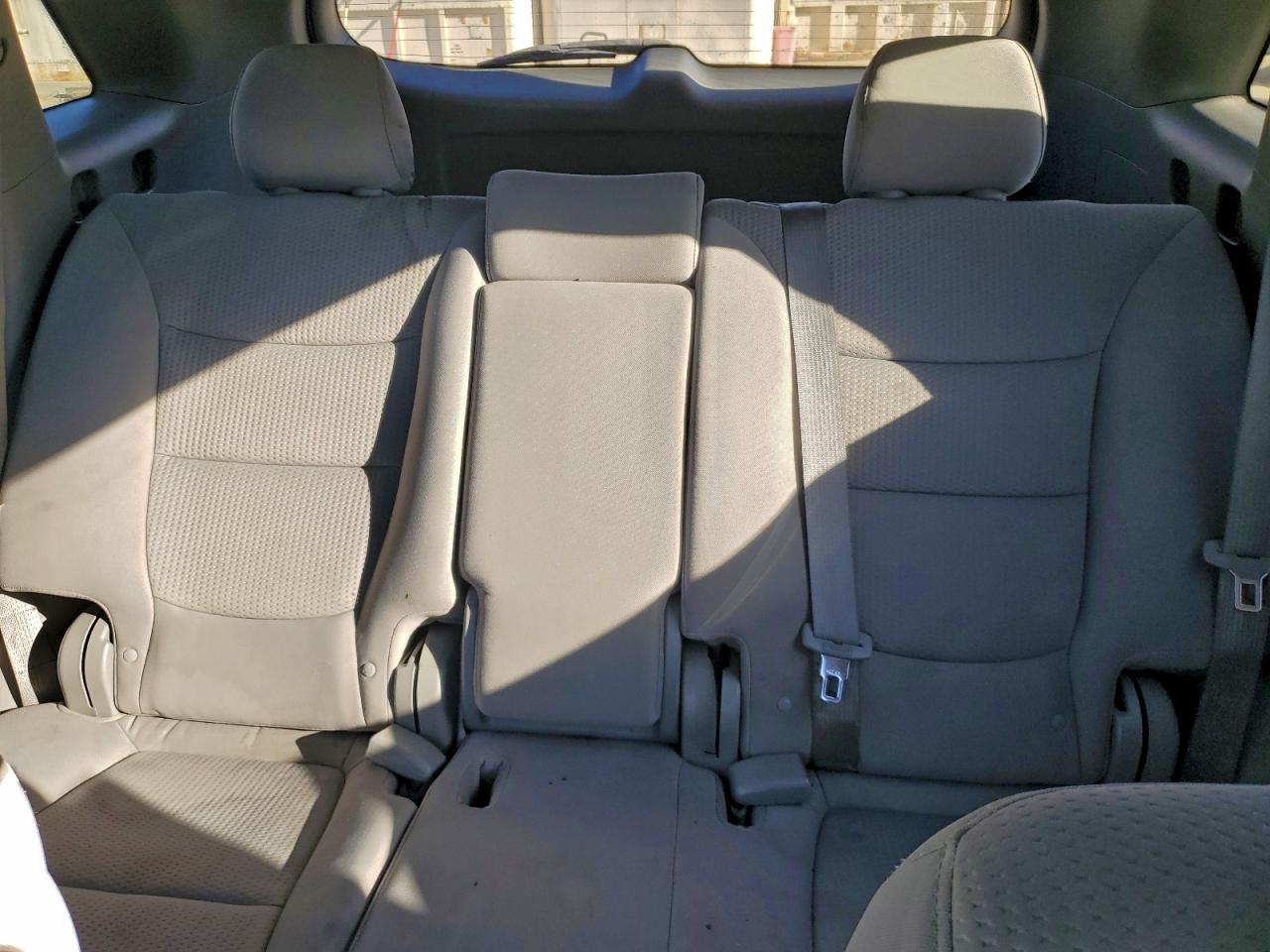 2011 KIA SORENTO BASE photo 10