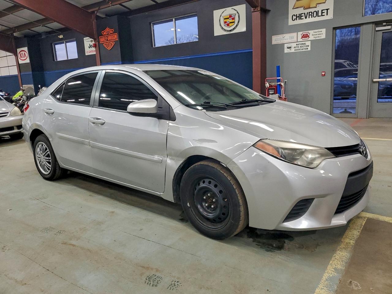 2014 TOYOTA COROLLA L photo 4