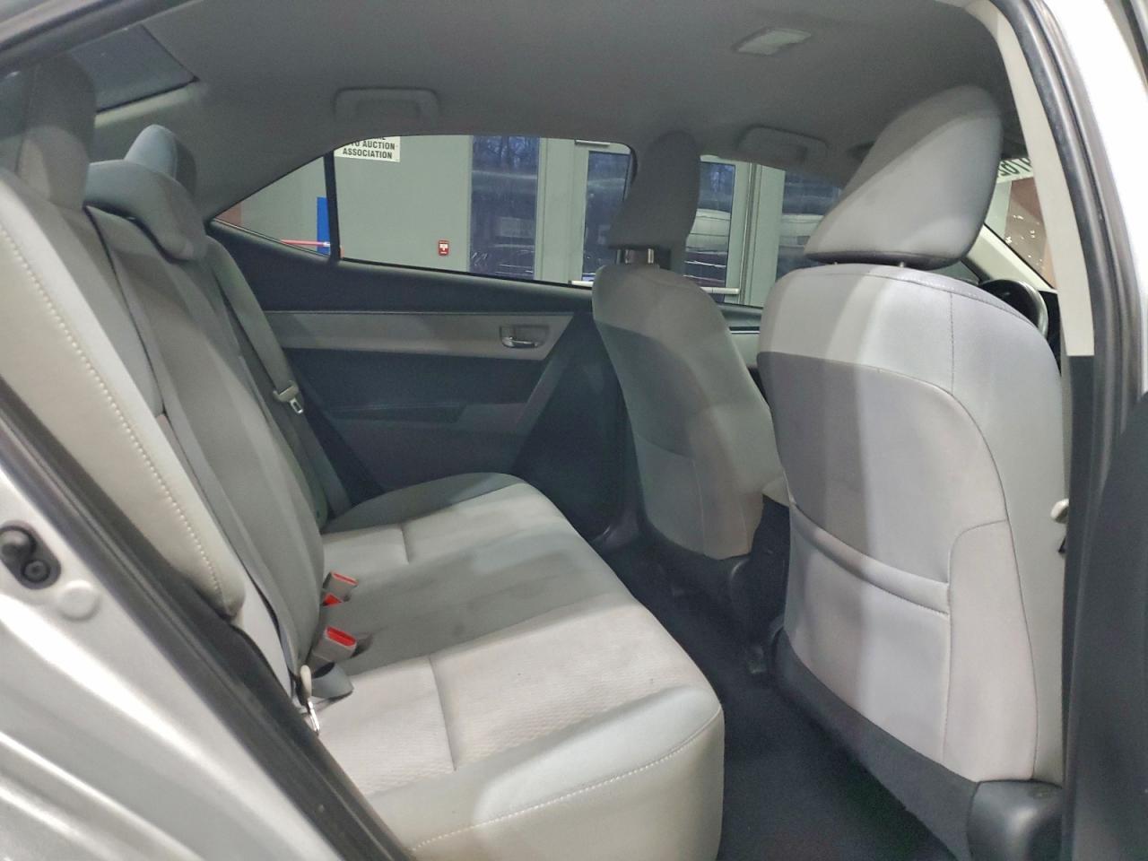 2014 TOYOTA COROLLA L photo 10