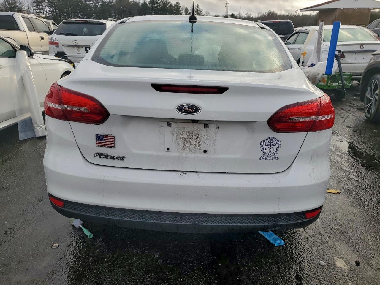 2018 FORD FOCUS S photo 6
