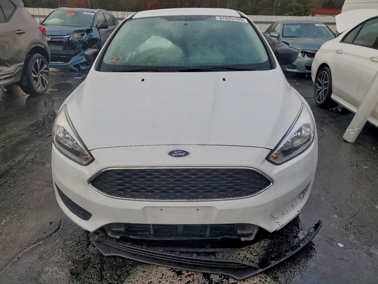 2018 FORD FOCUS S photo 5