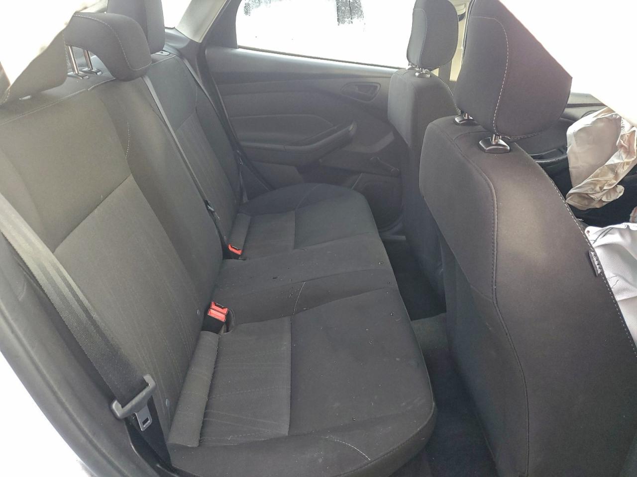 2018 FORD FOCUS S photo 10
