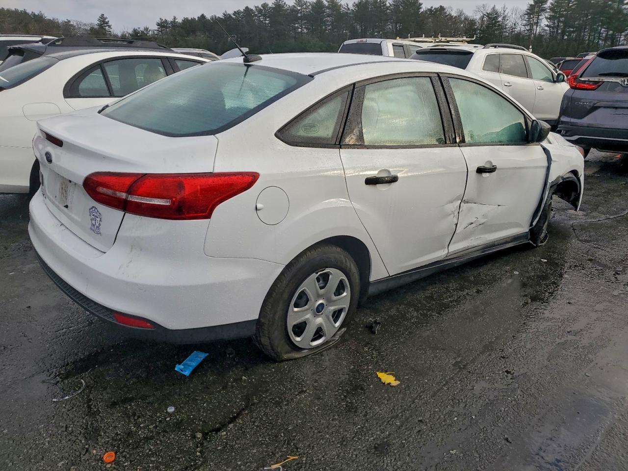2018 FORD FOCUS S photo 3