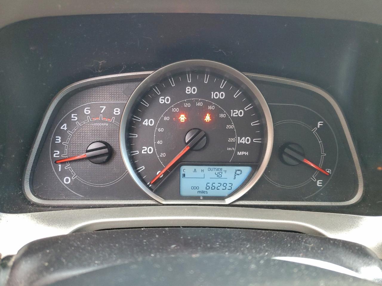 2015 TOYOTA RAV4 XLE photo 9