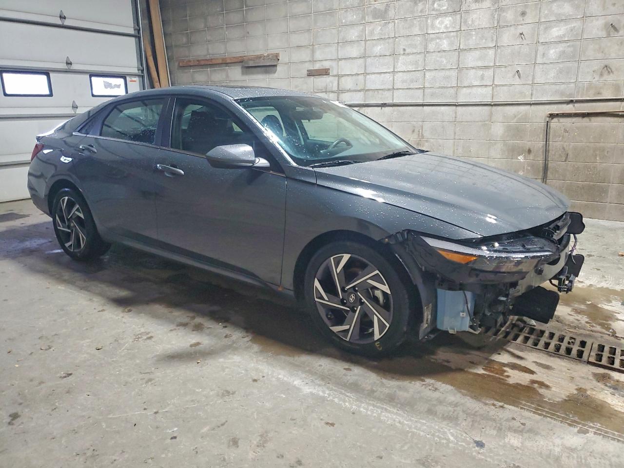2025 HYUNDAI ELANTRA SEL photo 4