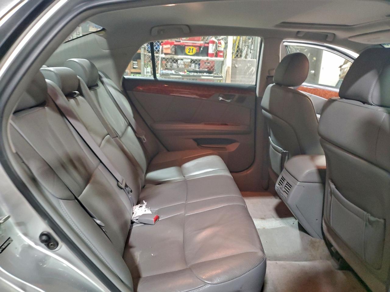 2005 TOYOTA AVALON XL photo 10