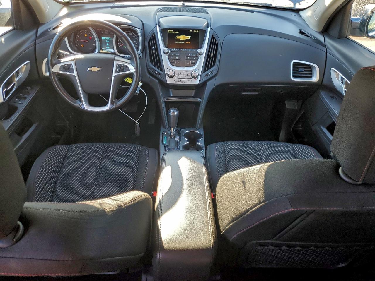 2017 CHEVROLET EQUINOX LT photo 8