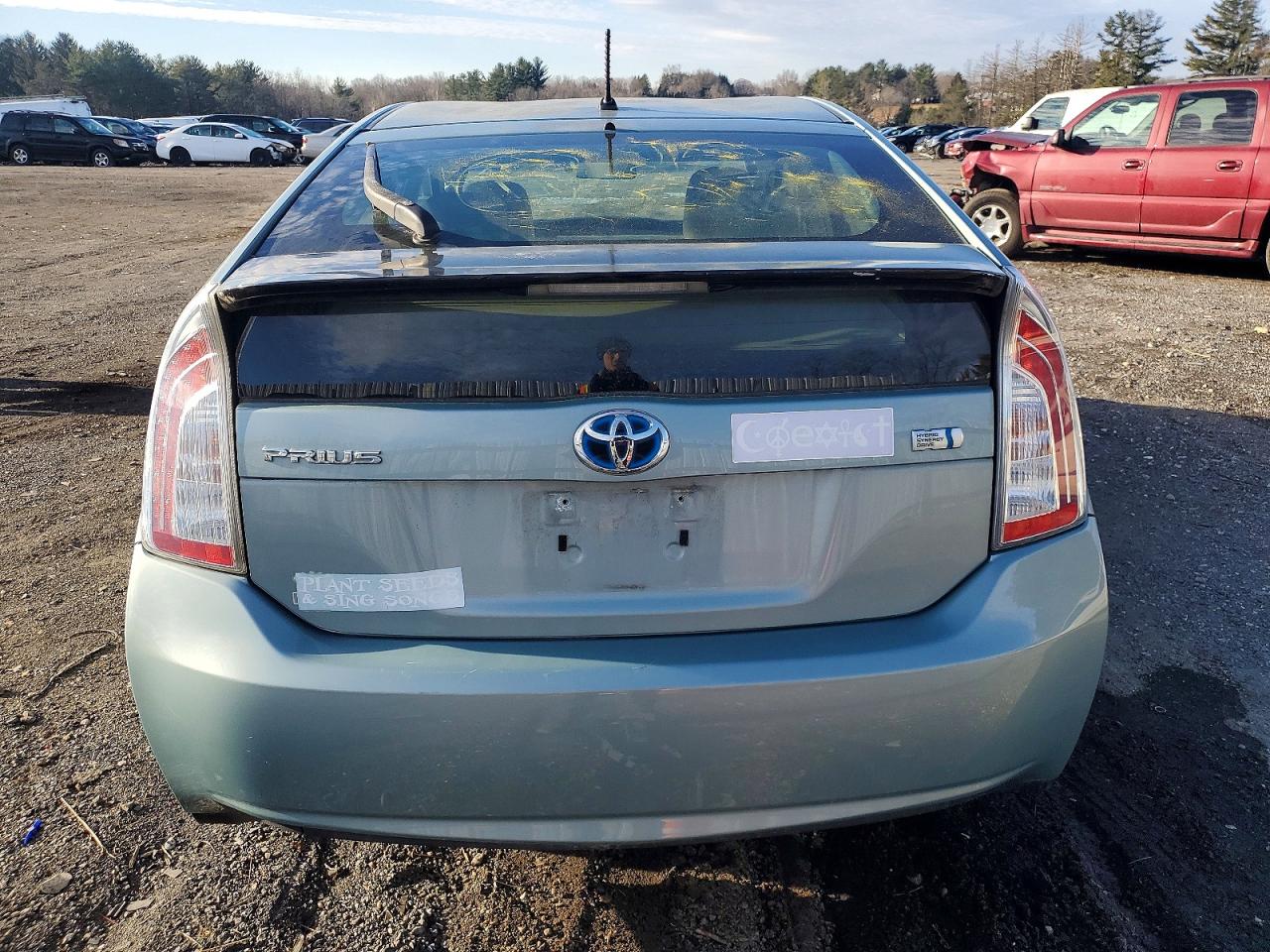 2014 TOYOTA PRIUS photo 6
