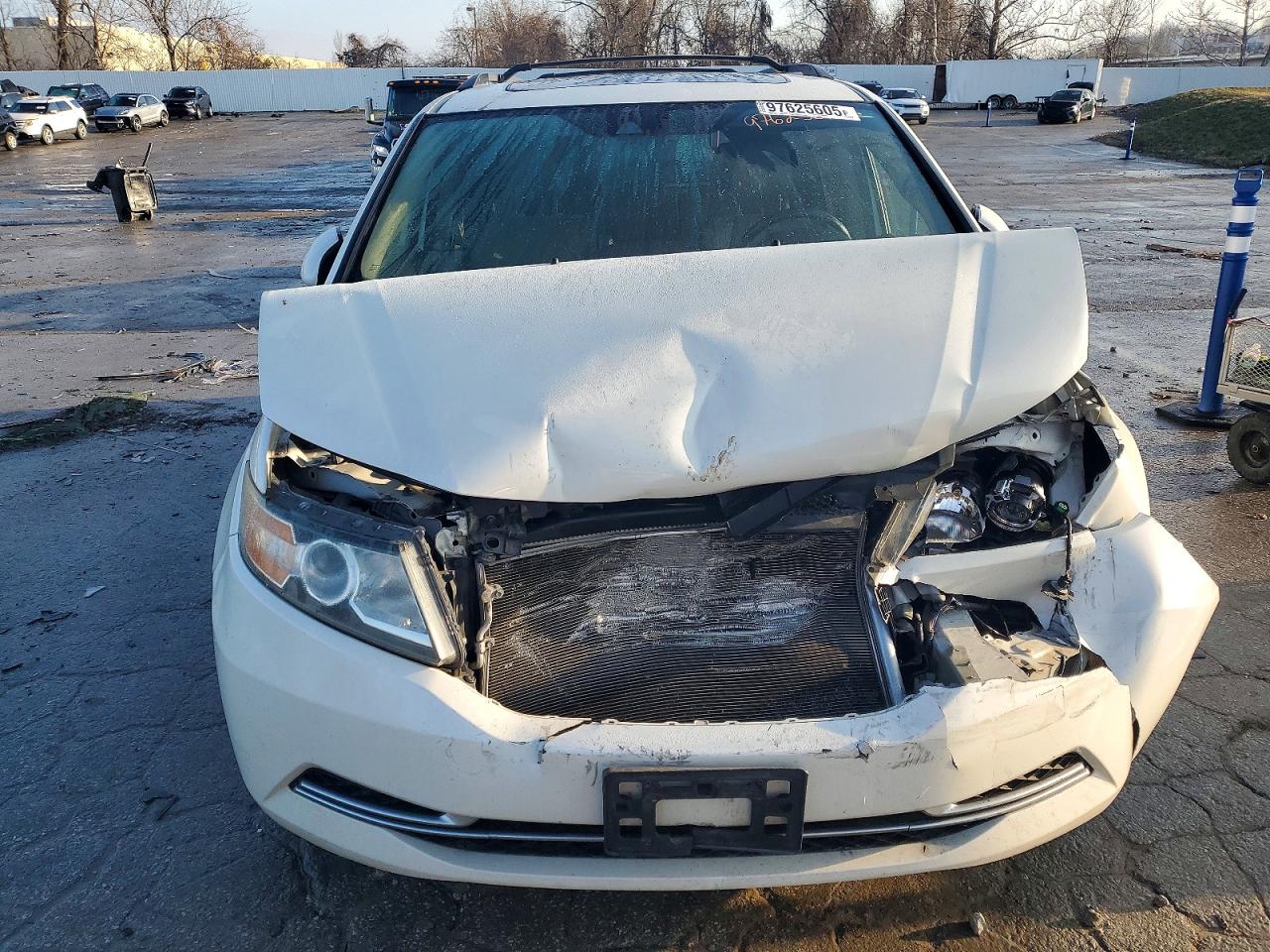 2016 HONDA ODYSSEY EXL photo 5
