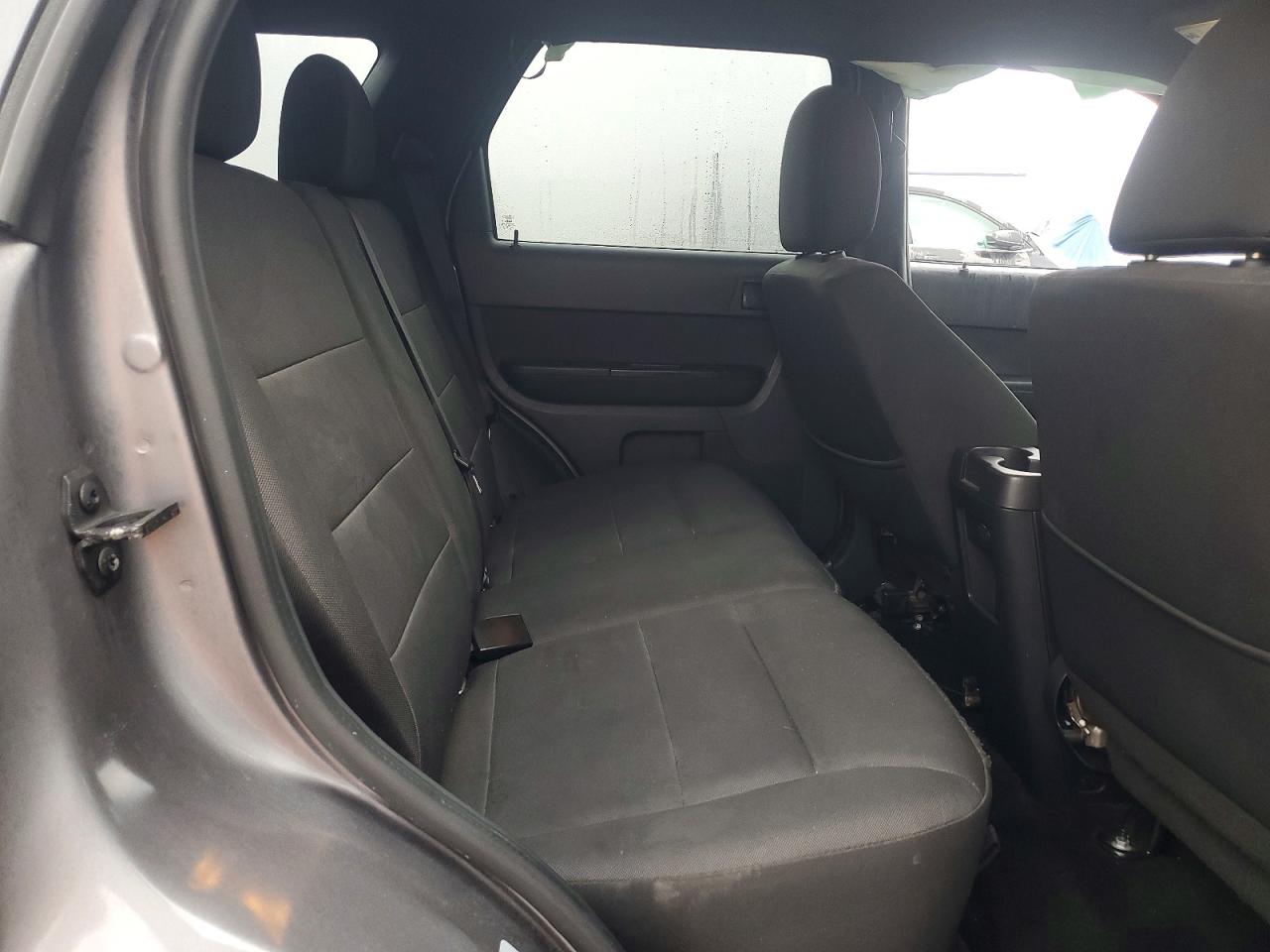 2012 FORD ESCAPE XLT photo 11