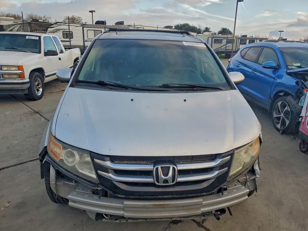 2014 HONDA ODYSSEY EXL photo 5