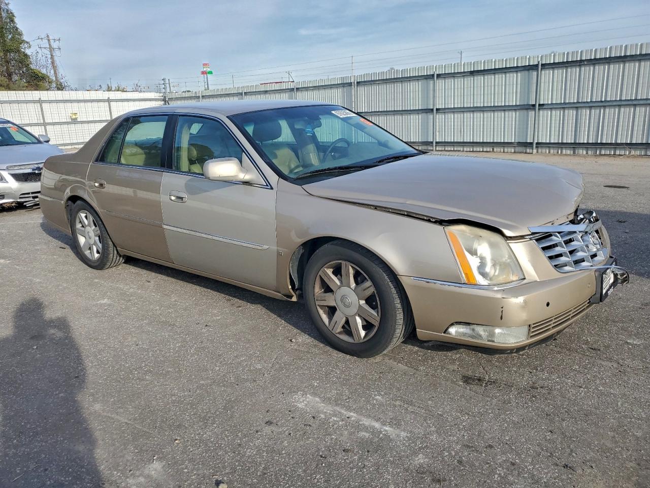 2006 CADILLAC DTS photo 4
