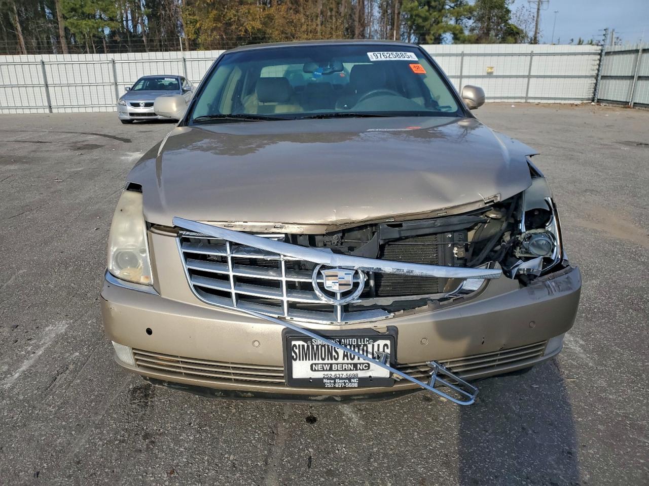 2006 CADILLAC DTS photo 5