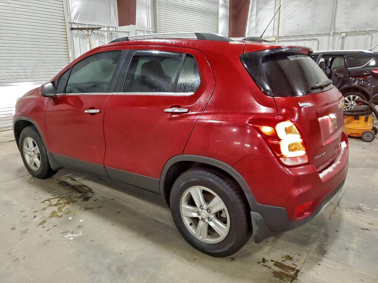 2020 CHEVROLET TRAX 1LT photo 2