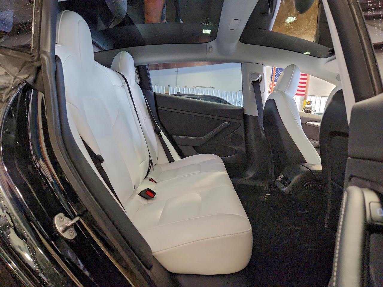 2022 TESLA MODEL 3 photo 10