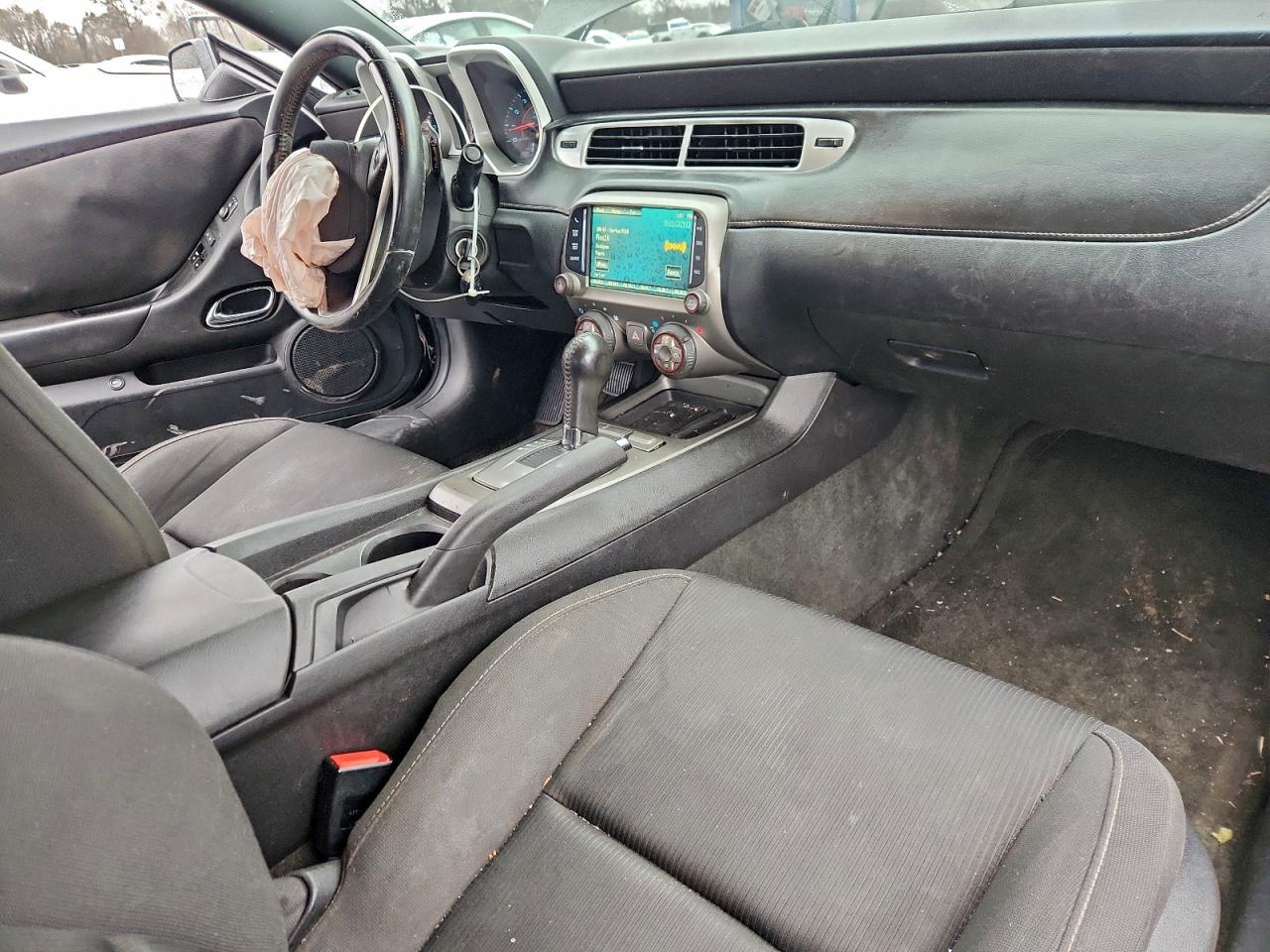2015 CHEVROLET CAMARO LT photo 8