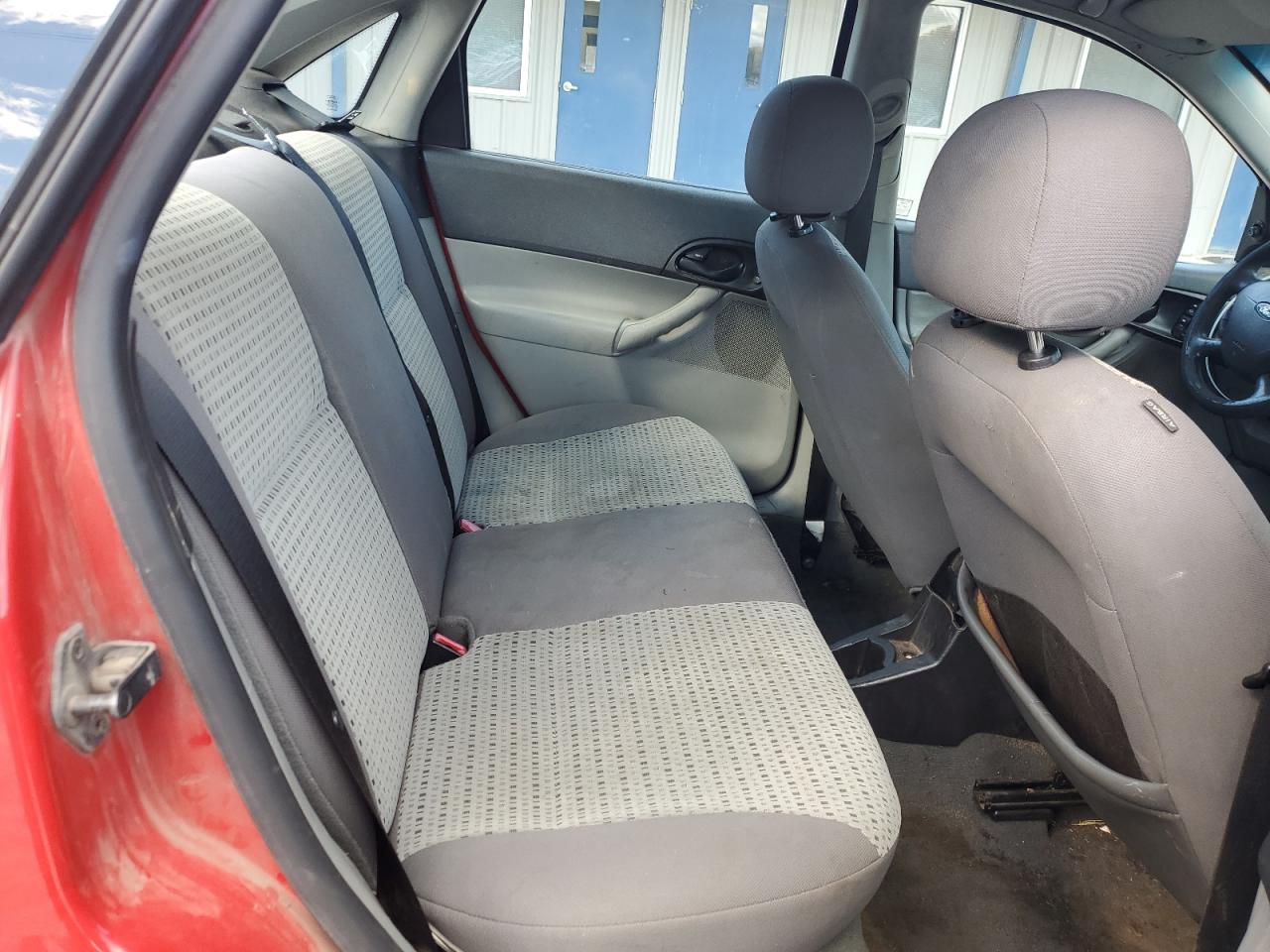 2007 FORD FOCUS ZX4 photo 10