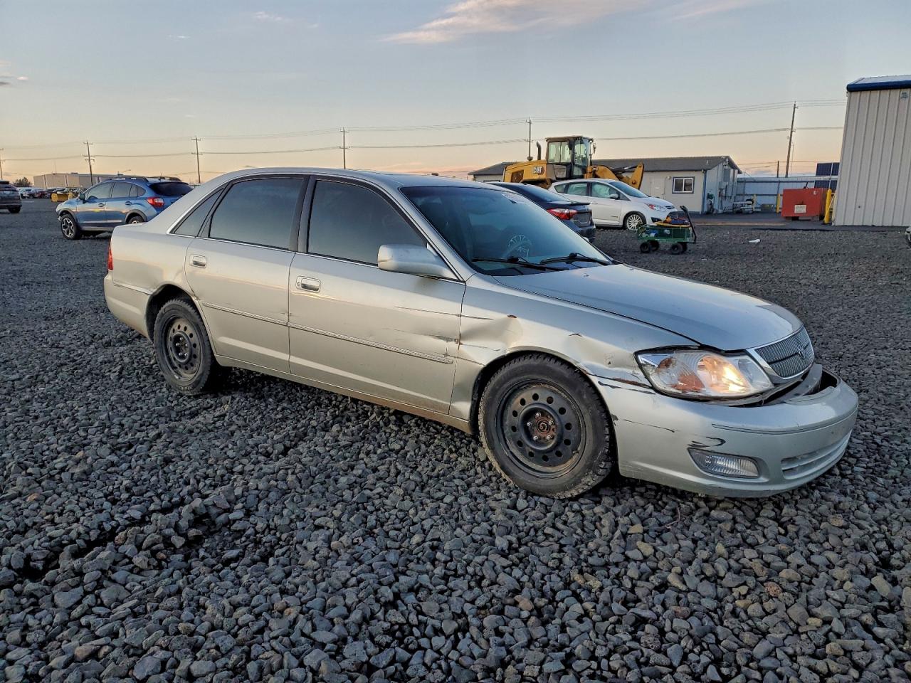 2000 TOYOTA AVALON XL photo 4