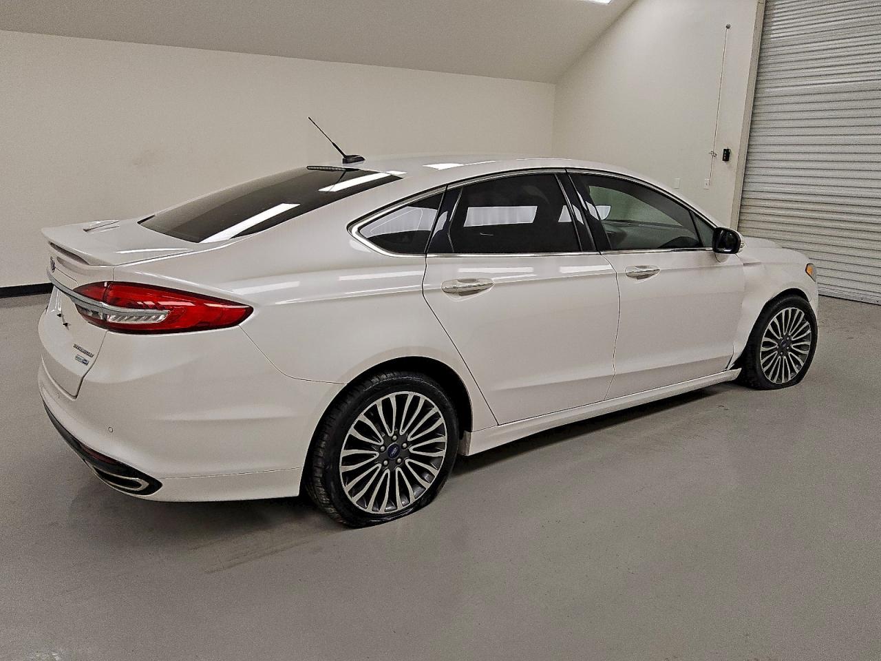 2018 FORD FUSION TITANIUM/PLATINUM photo 3