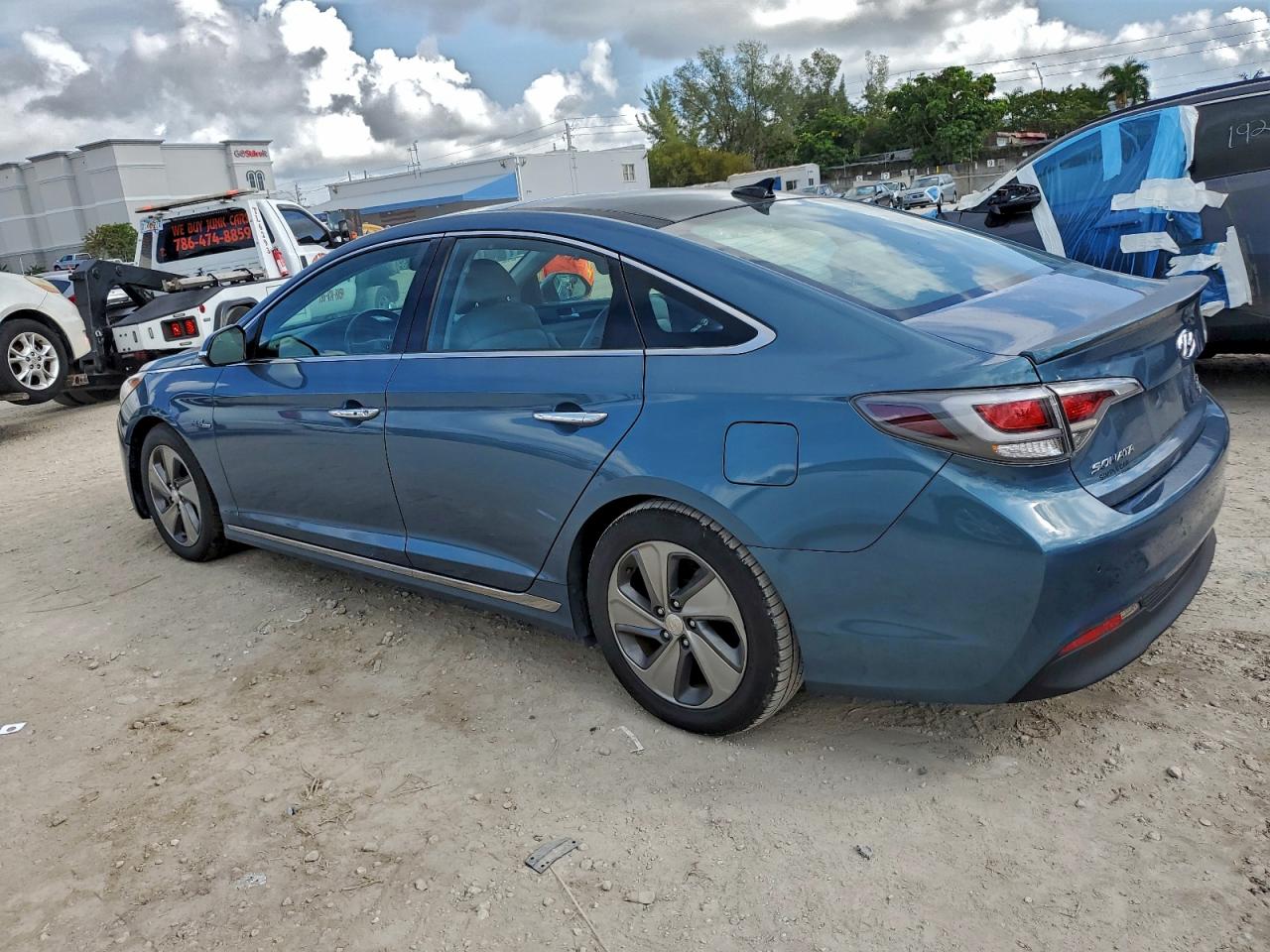 2016 HYUNDAI SONATA HYBRID photo 2