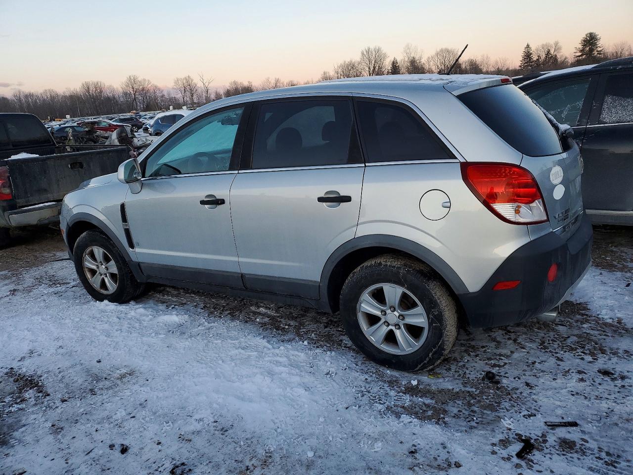 2009 SATURN VUE XE photo 2