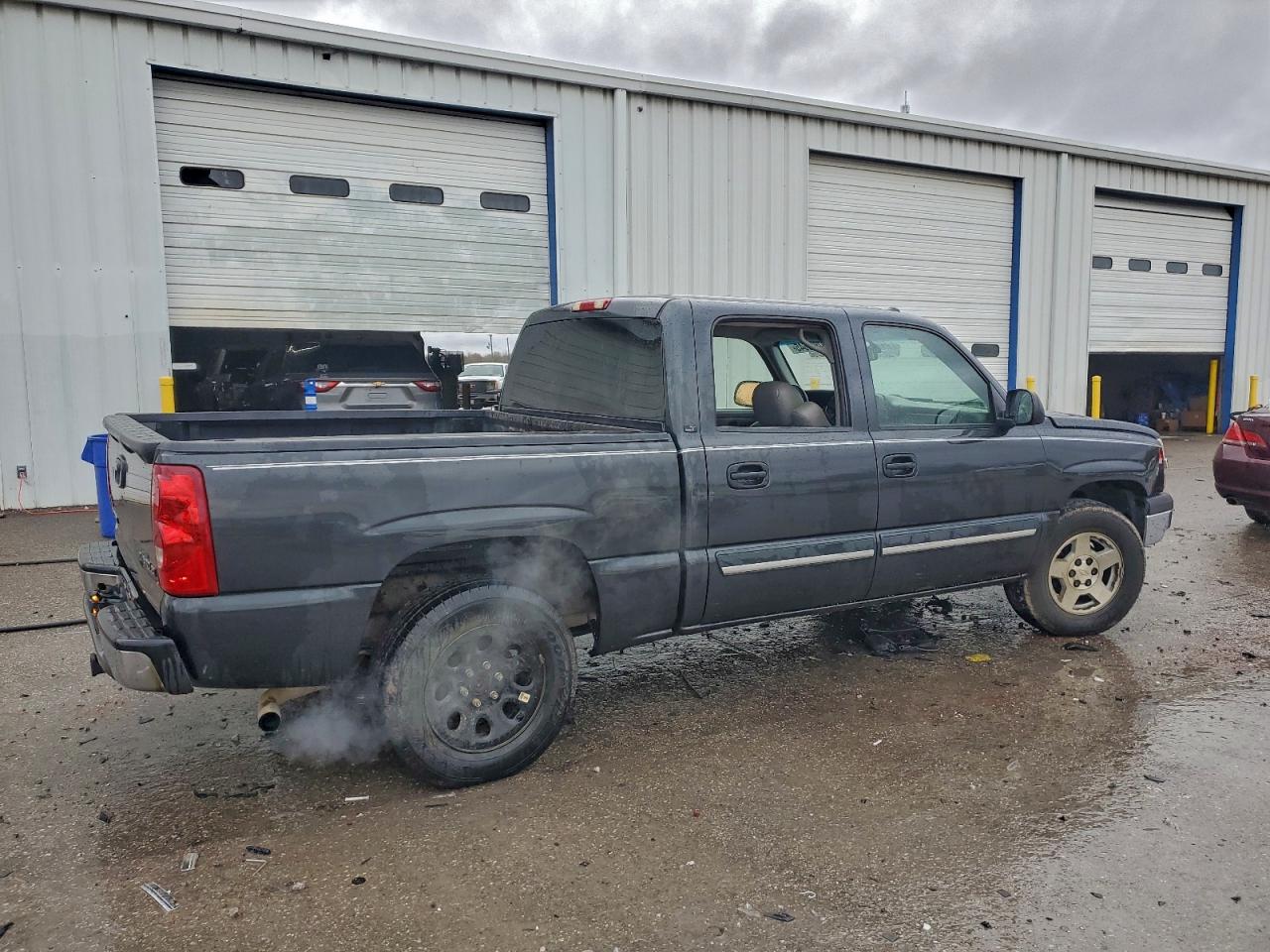 2005 CHEVROLET SILVERADO C1500 photo 3